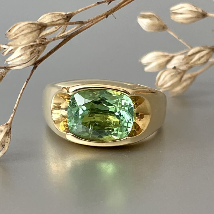 Ring "Sarah" - 750 Gold & Turmalin goldring mit grünem Stein